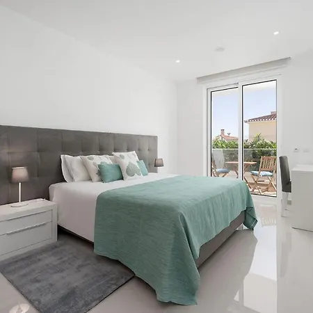 Brand New Spacious Bright Ground Floor Apartment, Ancora,