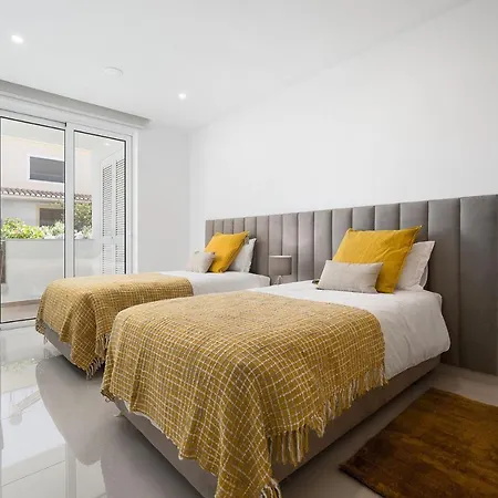 Brand New Spacious Bright Ground Floor Apartment, Ancora, Daire *